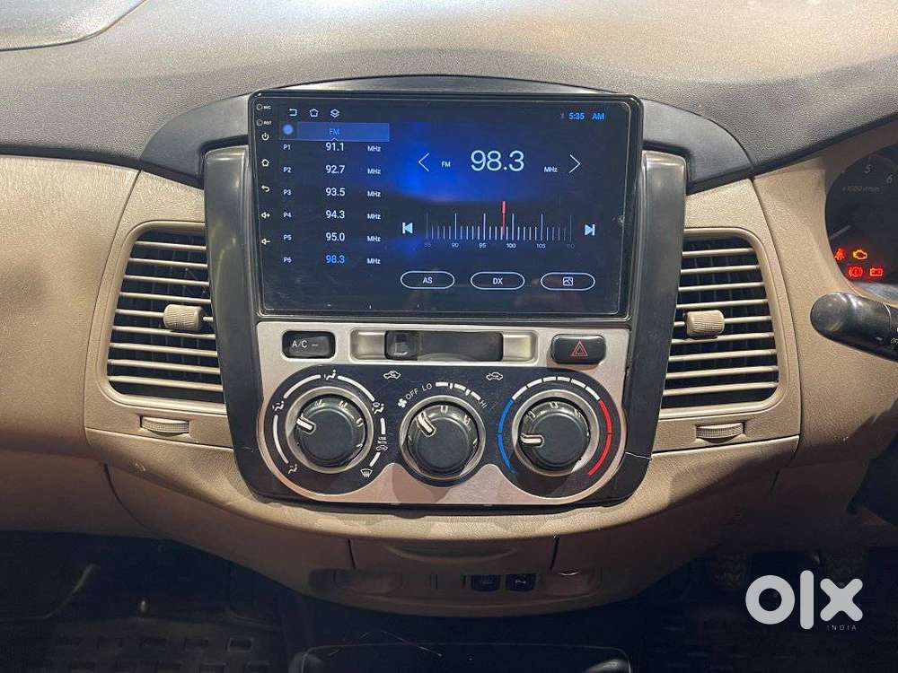 Toyota Innova 2.5 G (diesel) 7 Seater Bs Iv, 2015, Diesel