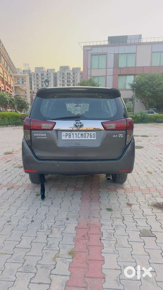 Toyota Innova Crysta 2.4 V, 2018, Diesel