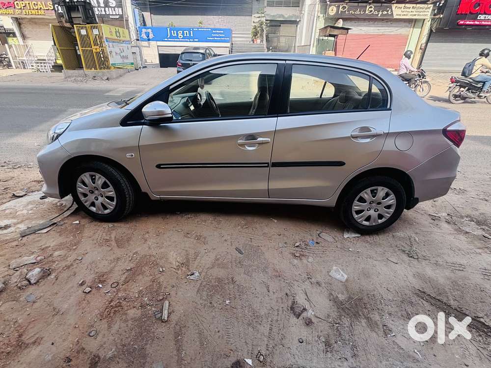Honda Amaze, 2016, Petrol