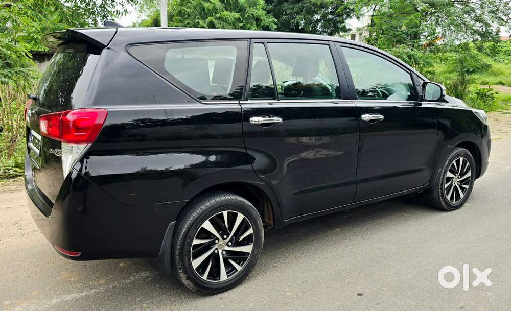 Toyota Innova Crysta 2.8 Zx At, 2022, Diesel