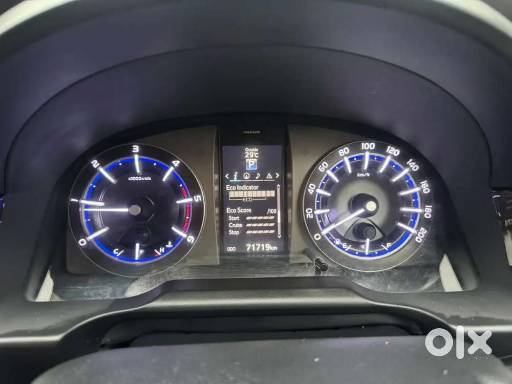 Toyota Innova Crysta 2017