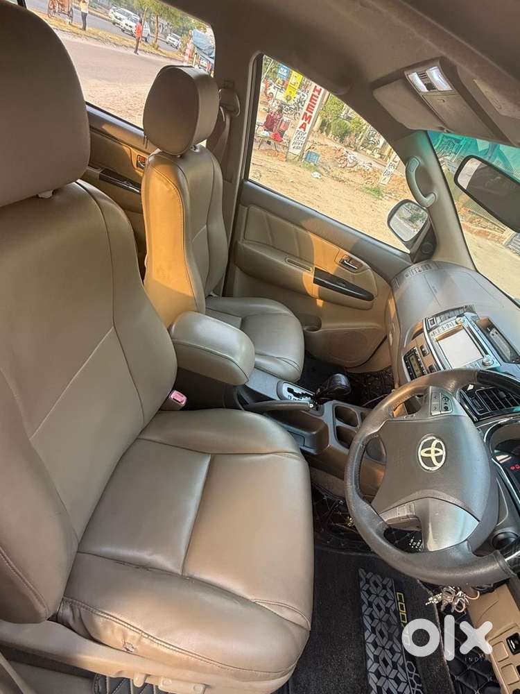 Toyota Fortuner 2013 Car