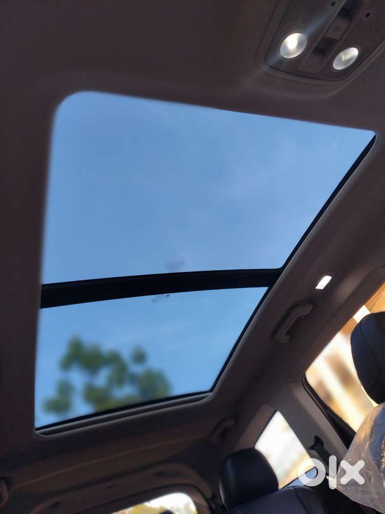 Mahindra Xuv700 2.2 Ax 7 Diesel At Str, 2025, Diesel