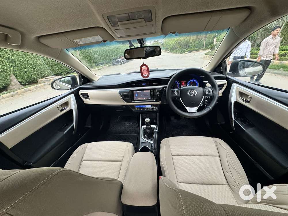 Toyota Corolla Altis 2010-2013 G, 2014, Petrol