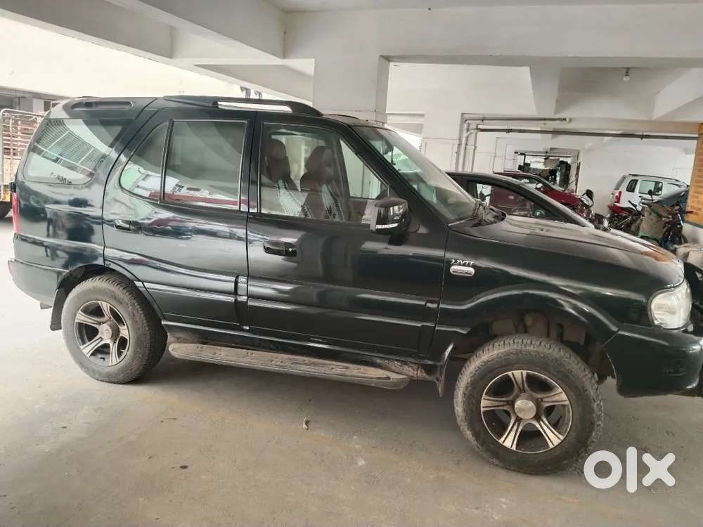 Tata Safari 2012 Diesel 180000 Km Driven