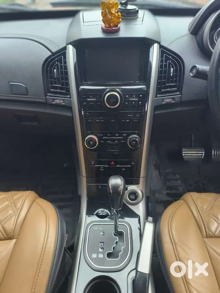 Mahindra Xuv500 2.2 W11 2019 Automatic