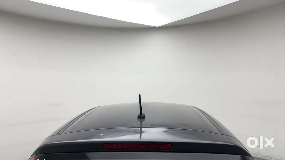 Maruti Suzuki Swift Vxi Optional, 2016, Petrol