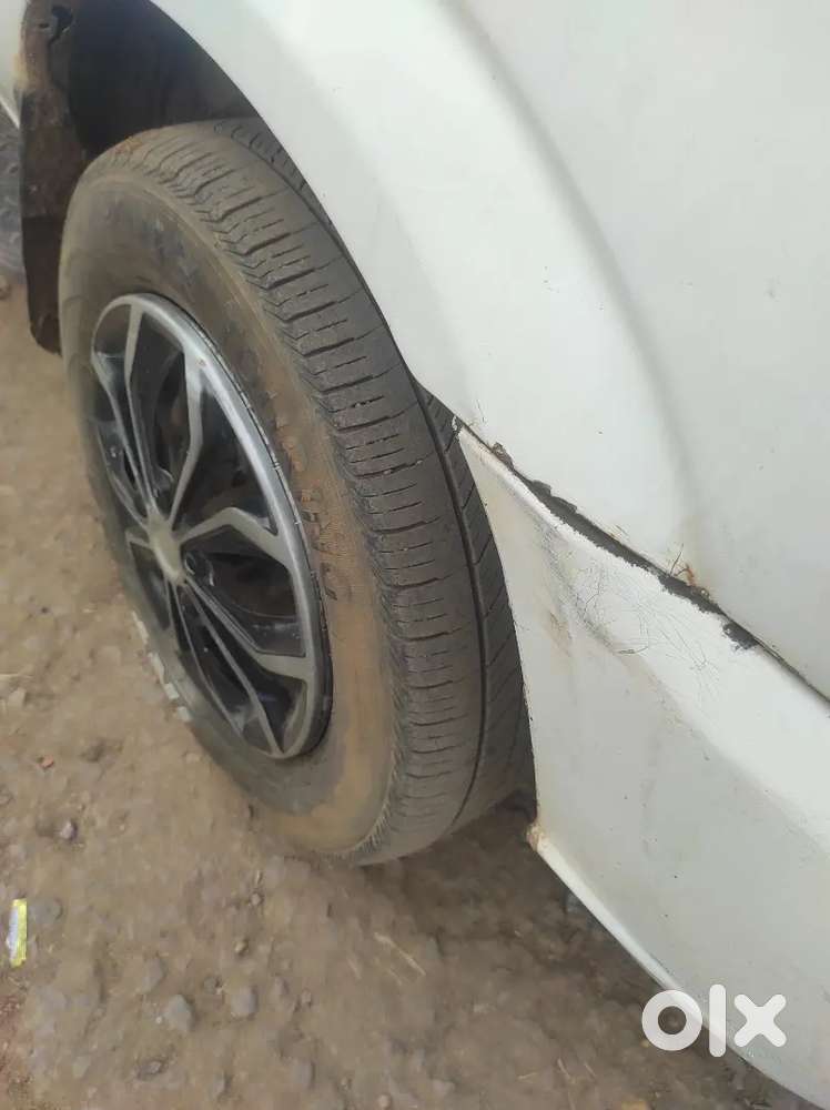 Dushri Gadi Lena H Esi Wajah Sell Kr Raha
