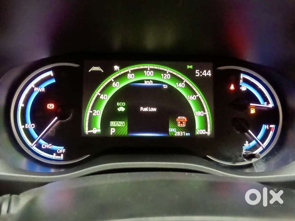 Toyota Innova Hycross 2.0 Zx Hybrid 7 Str, 2025, Petrol
