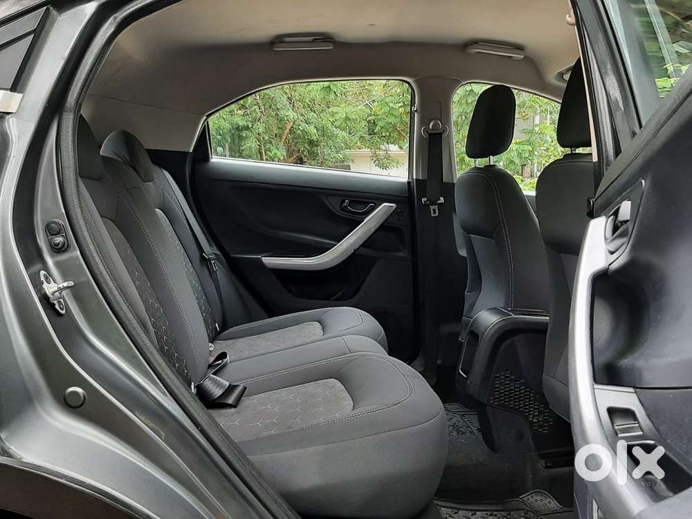 Tata Nexon 1.2 Revotron Xma Amt, 2022, Petrol