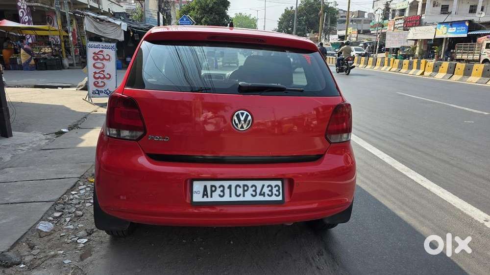 Volkswagen Polo 2014 Petrol 62000 Km Driven By Doctor