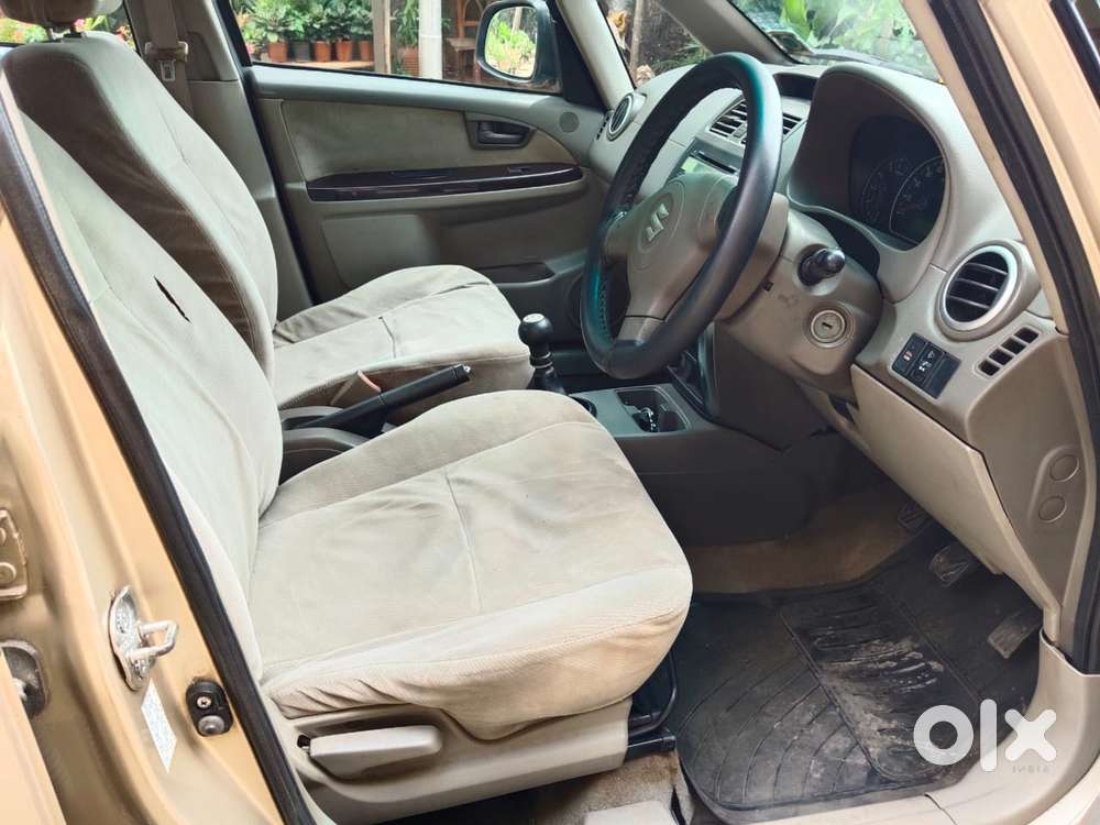 Maruti Suzuki Sx4 Vxi Bsiv, 2010, Petrol
