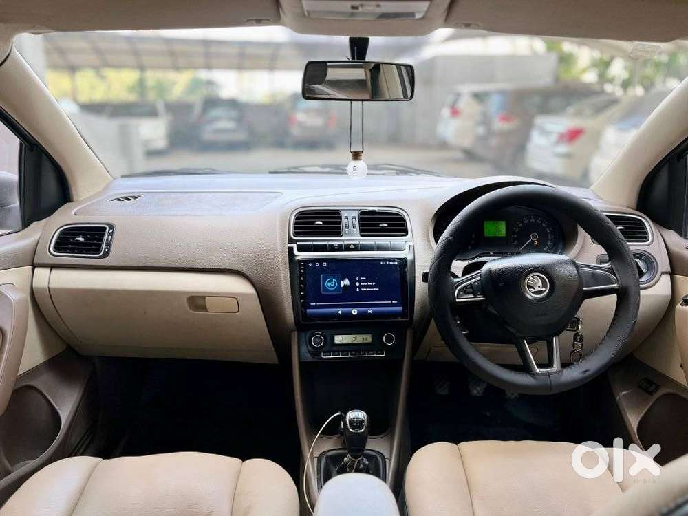 Skoda Rapid Elegance 1.6 Tdi Cr Manual, 2012, Diesel