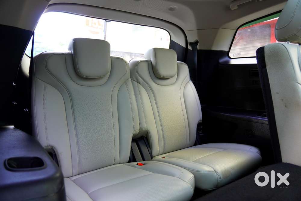 Mahindra Xuv700 Ax7 Awd, 2022, Diesel