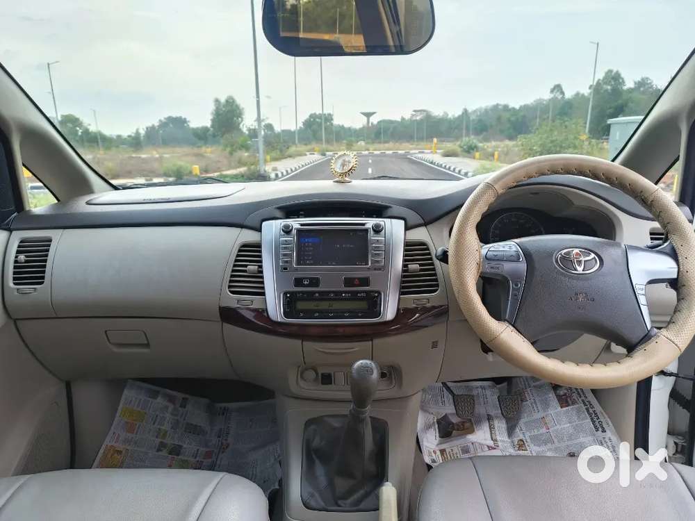 Toyota Innova 2014 Diesel 99000 Km Driven