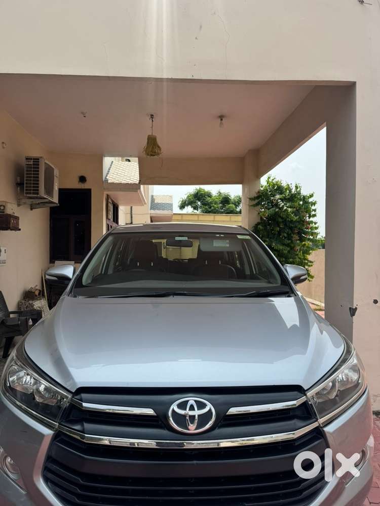 Toyota Innova Crysta 2016