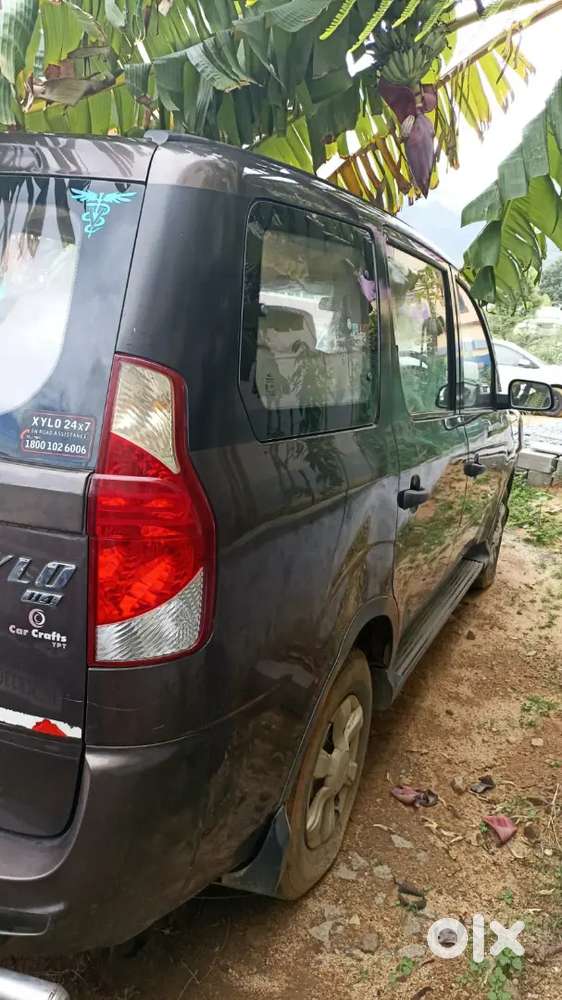 Mahindra Xylo 2013