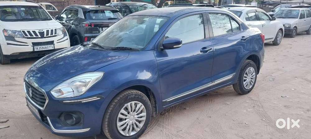 Maruti Suzuki Swift Dzire Amt Vxi, 2017, Petrol