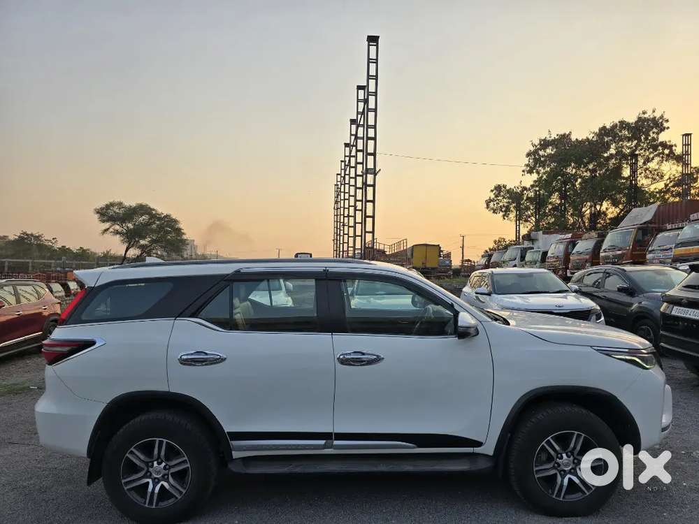 Toyota Fortuner 2.8 4x2 Mt 2022  Diesel  1.13l Km  Negotiable