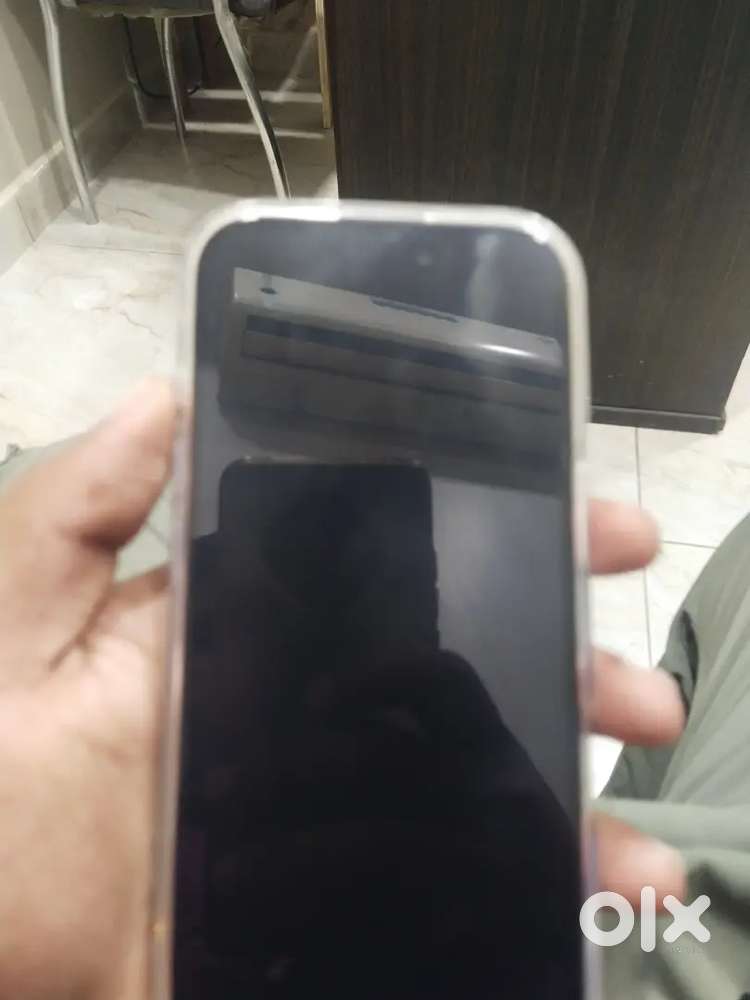 iPhone 17 with bill battery health 96 and box charger all original
