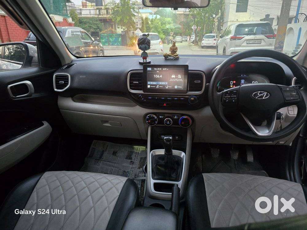 Hyundai Venue S 1.2 Petrol, 2024, Petrol