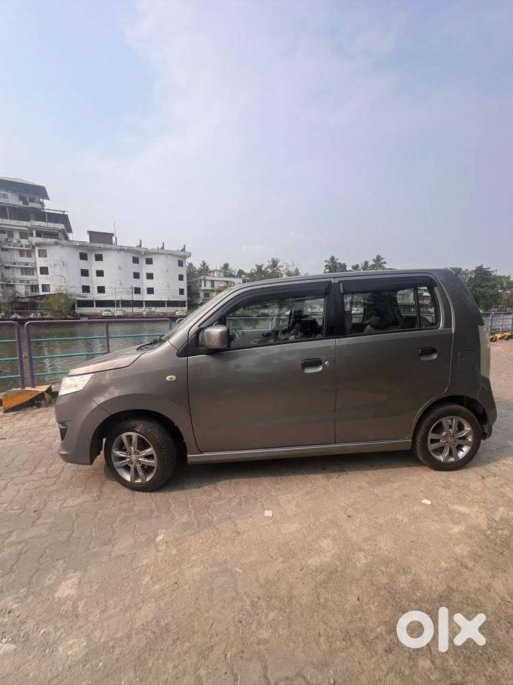 Maruti Suzuki Wagon R Stingray 1.0 Vxi Plus Amt, 2018, Petrol