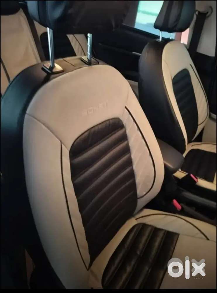 Automatic Kia Sonet Only 14000 Km Driven Brand New Condition.