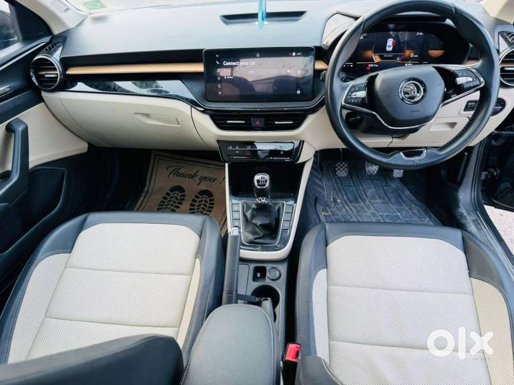 Skoda Slavia Style 1.5l Tsi Mt, 2022, Petrol