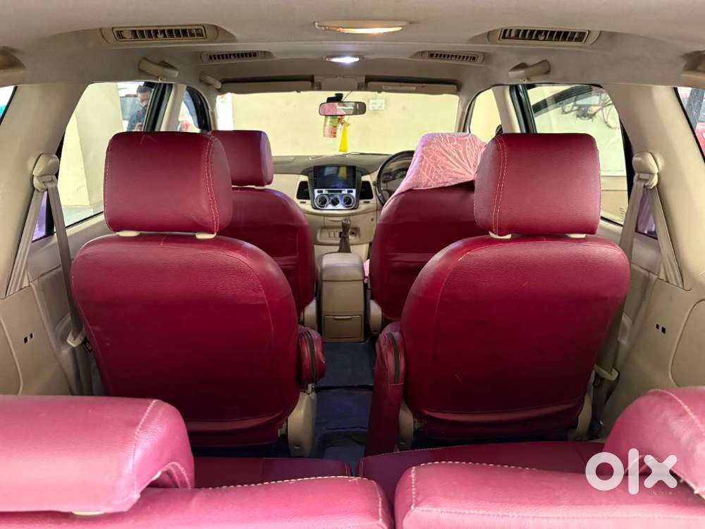 Toyota Innova 2.5v (2007)  Rc Valid May 2028  Showroom Track Record