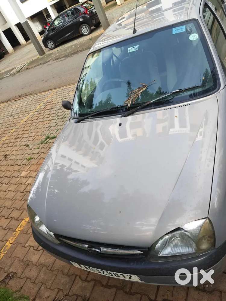 Ford Ikon 1.6 Zxi Petrol 2000