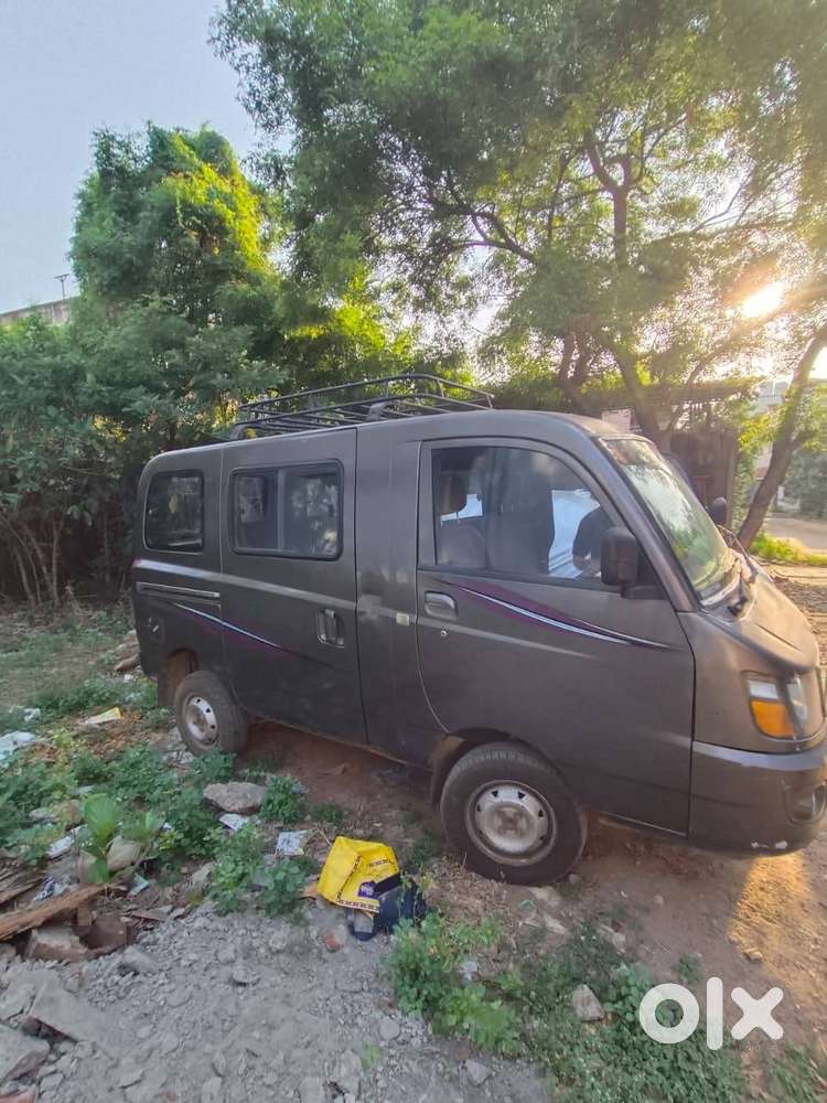 Mahindra Supro