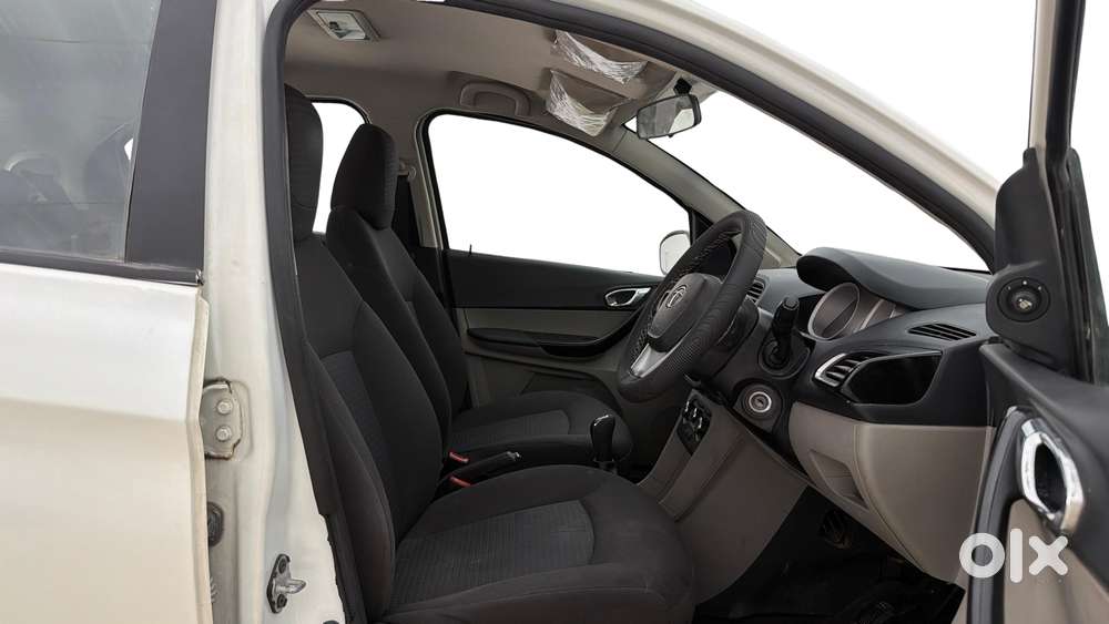 Tata Tiago 1.2 Revotron Xz, 2017, Petrol