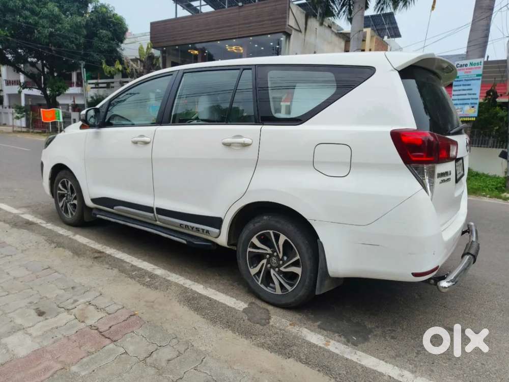 Toyota Innova Crysta 2.4 G Mt 7 Str, 2021, Diesel