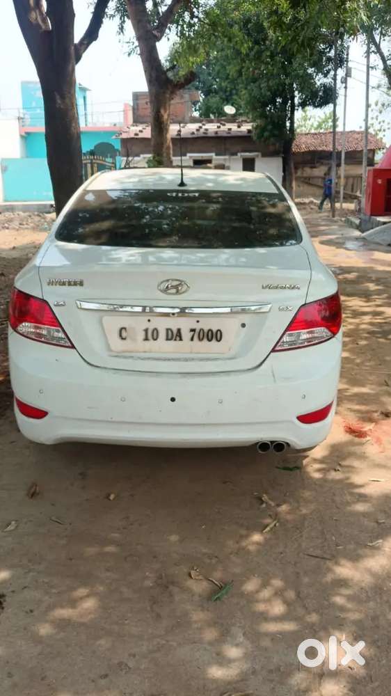 Hyundai Verna 2012 Petrol 75400 Km Driven
