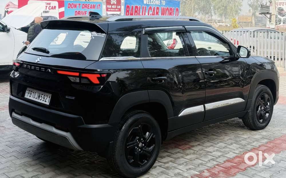 Maruti Suzuki Brezza 1.5 Zxi At Smart Hybrid, 2024, Petrol