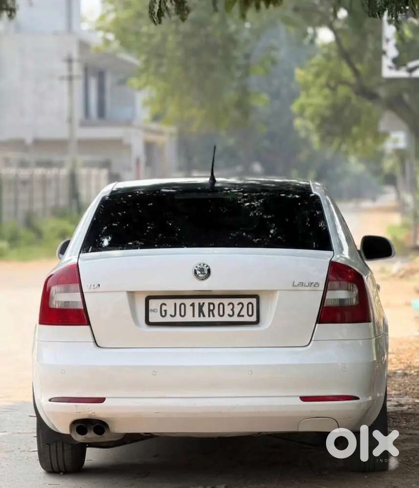 Skoda Laura 2.0 Ambiente 2012