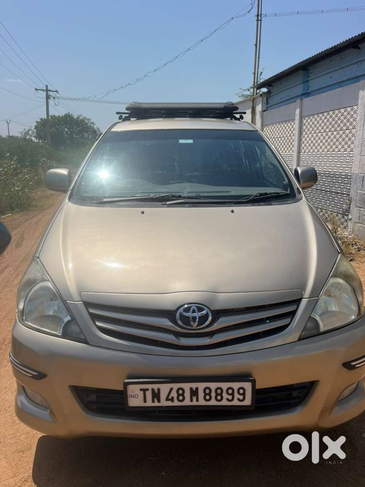 Toyota Innova 2009 Diesel Well Maintained Insuranse Current New Seat