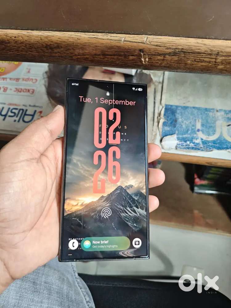 Samsung s24 Ultra 12/256 GB Black 10 Month old