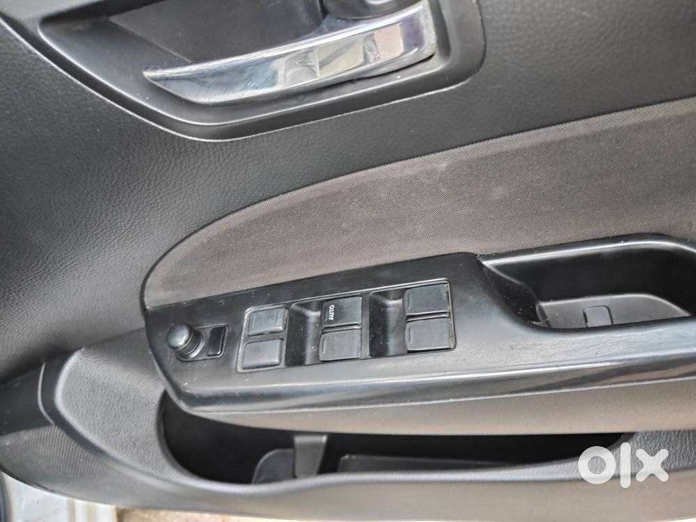 Maruti Suzuki Swift 1.2 Vxi (o), 2015, Petrol