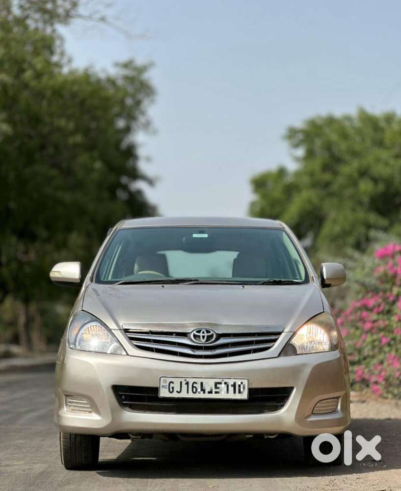 Toyota Innova 2004-2011 2.5 V Diesel 7-seater, 2009, Diesel