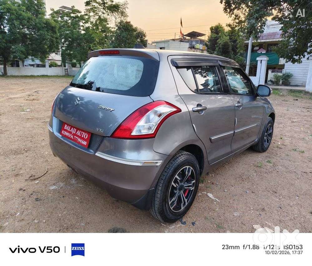 Maruti Suzuki Swift Vxi + Manual, 2012, Petrol
