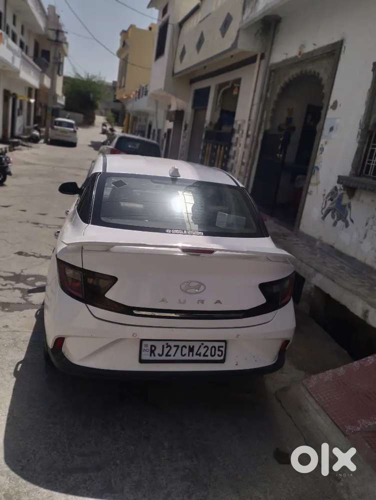 Hyundai Aura 2023 Petrol/cng Well Maintained Top Model Mydemand 765000