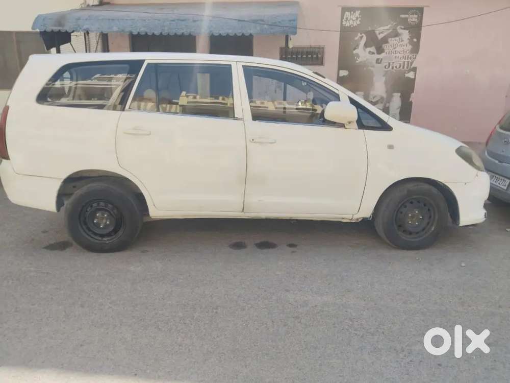 Toyota Innova 2007 Diesel 170000 Km Driven