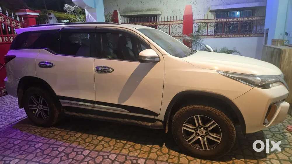 Toyota Fortuner 2018 Diesel 139000 Km Driven