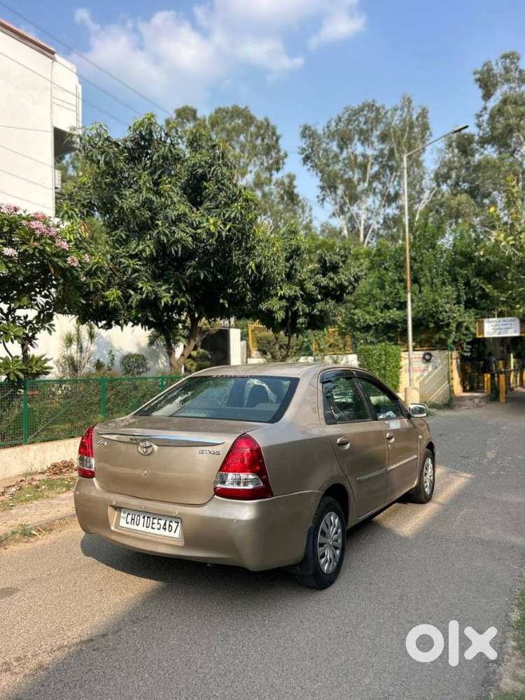 Toyota Etios, 2011, Petrol