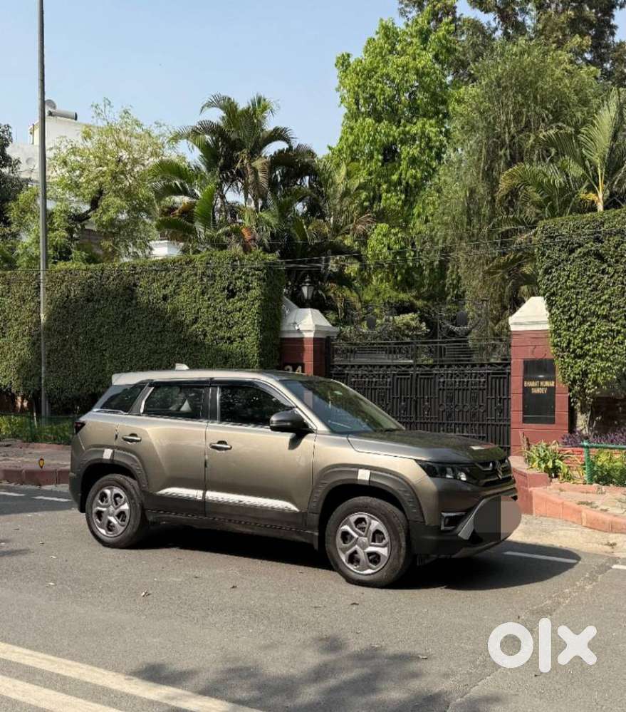 Maruti Suzuki Brezza 1.5 Lxi Smart Hybrid, 2024, Petrol