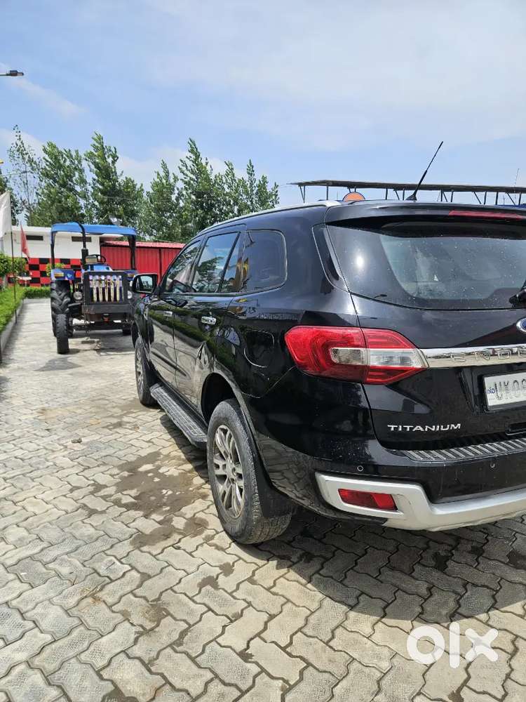 Ford Endeavour 3.2 Titanium 2017