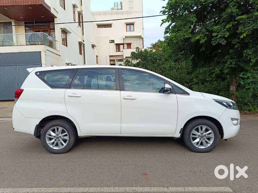 Toyota Innova Crysta 2.8 Gx Automatic 7 Str, 2017, Diesel