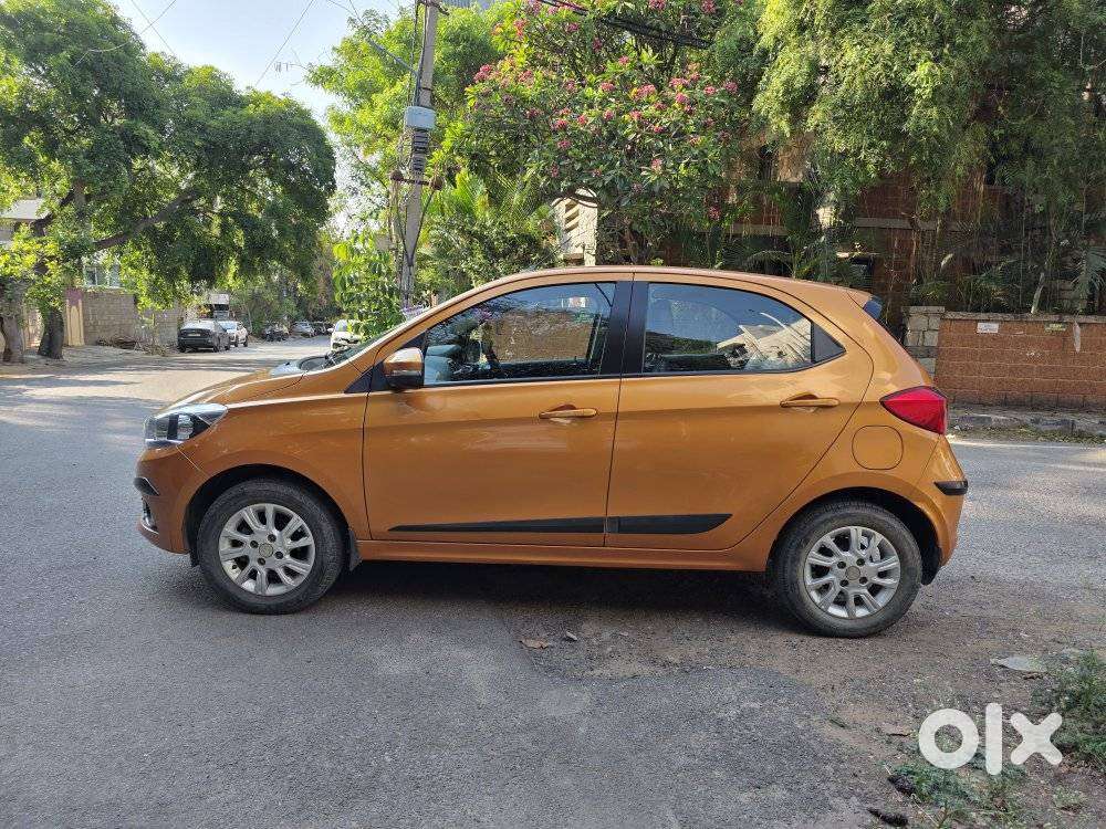 Tata Tiago 1.2 Revotron Xza, 2018, Petrol