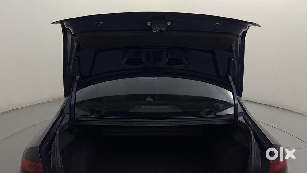 Volkswagen Vento 2010-2013 Petrol Highline, 2015, Petrol